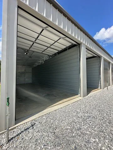 An open 13 by 40 storage bay at Belle Pointe