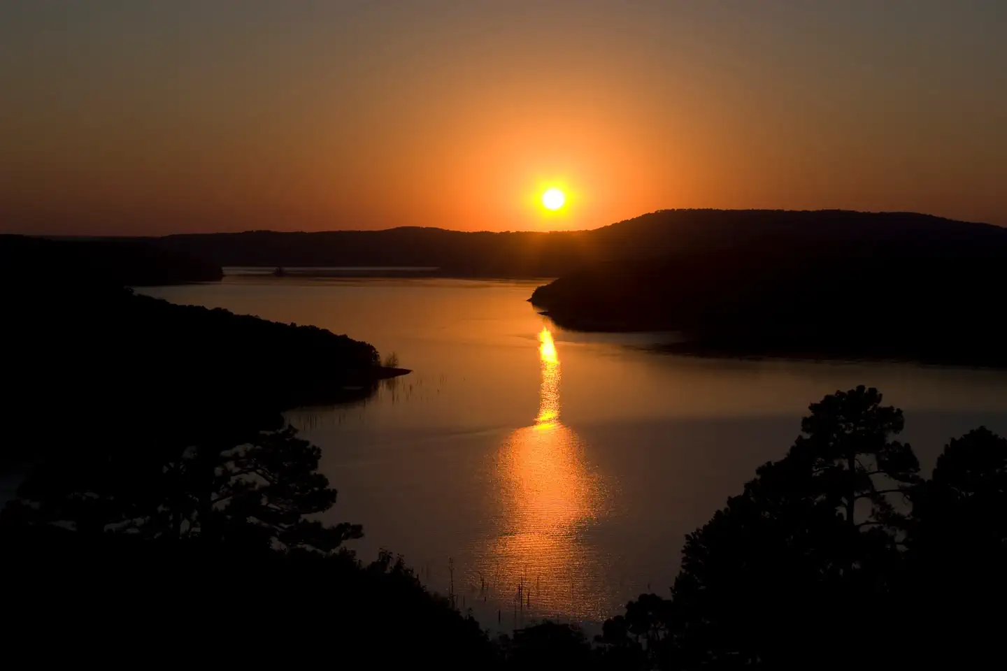 Last light over the coves of Beaver Lake
